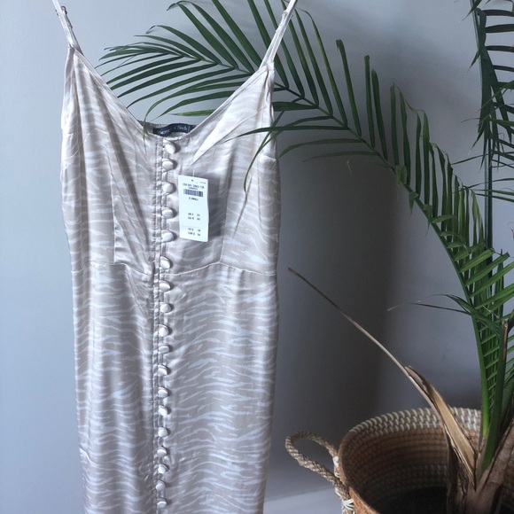 Abercrombie Silk / Satin Dress - Picture 3 of 4